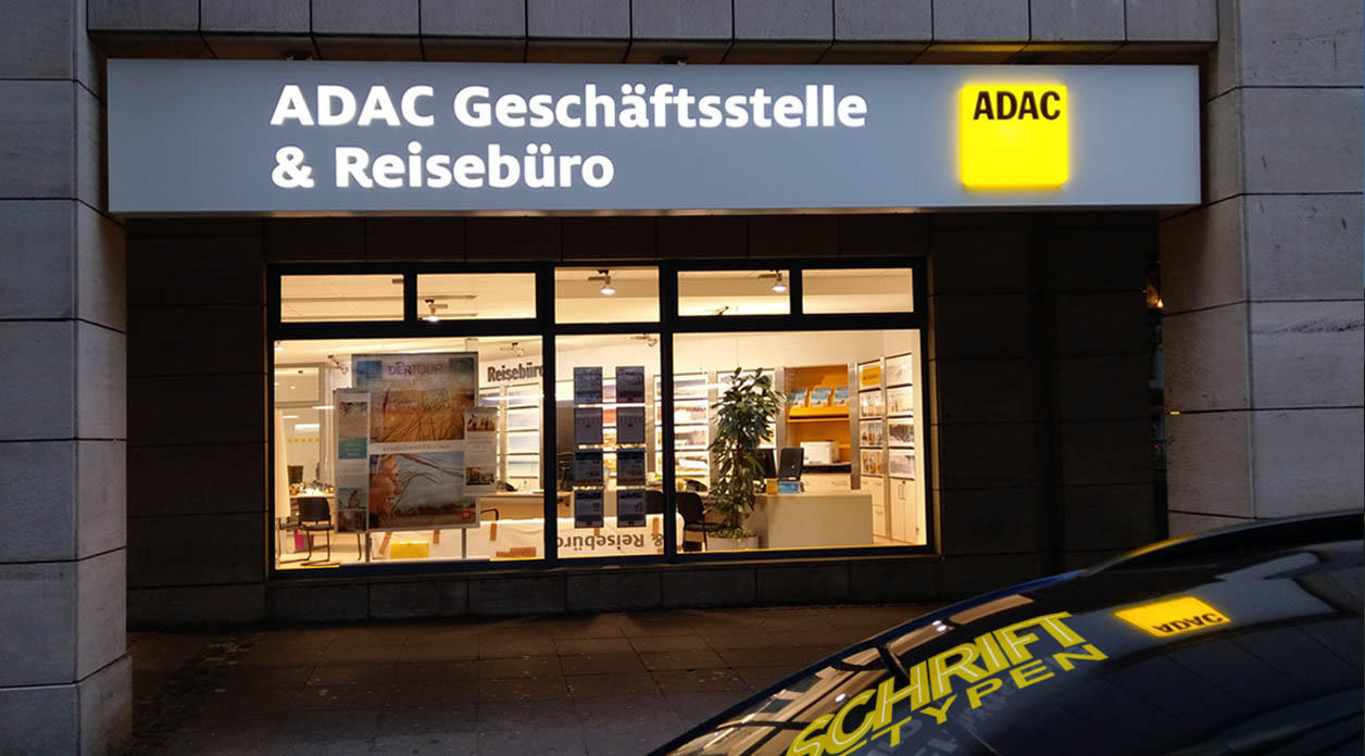 Ob Tag oder Nacht, wir sorgen für Ihre Sichtbarkeit Ob Tag oder Nacht, wir sorgen für Ihre Sichtbarkeit